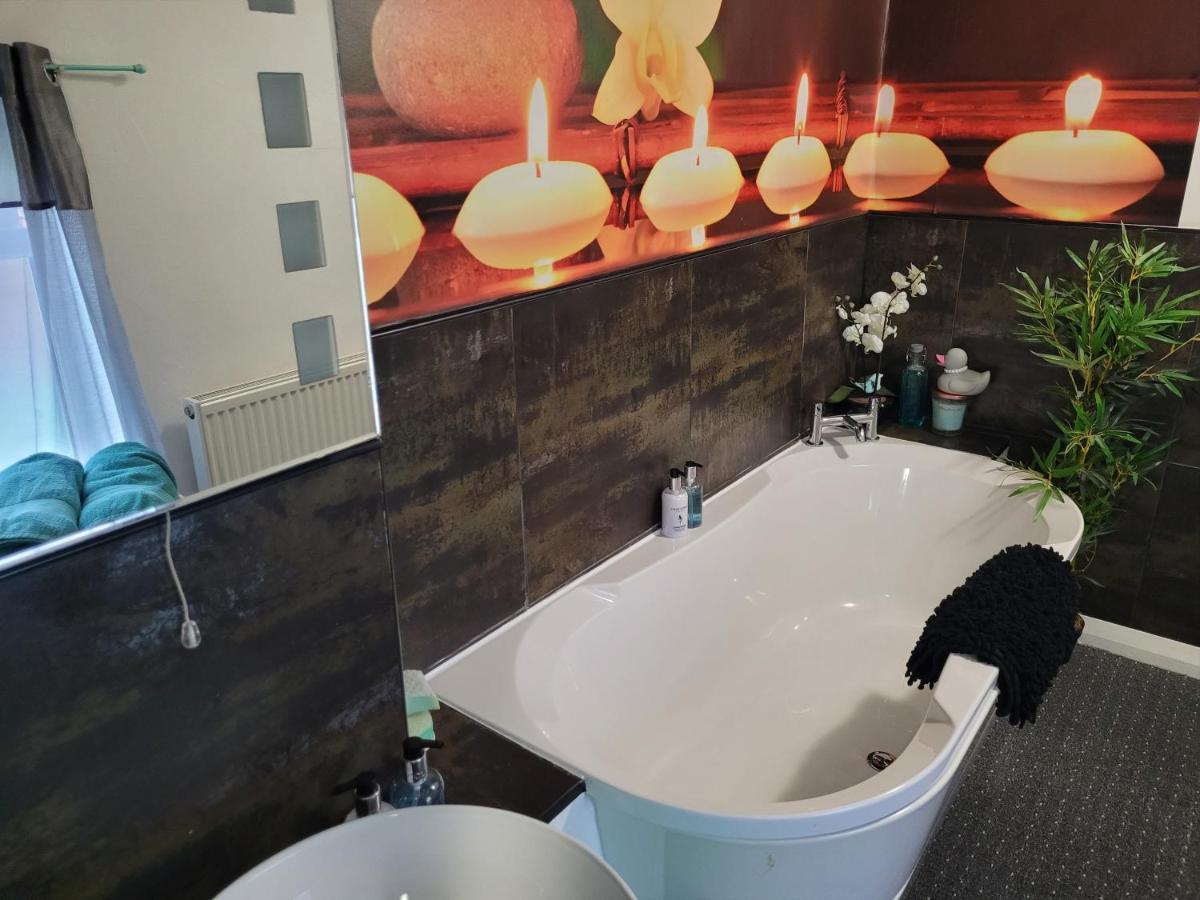 No 35 Guisborough - 2 Bedroom House Экстерьер фото
